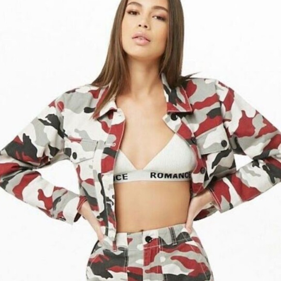 Forever 21 cropped camo jacket - Picture 1 of 8